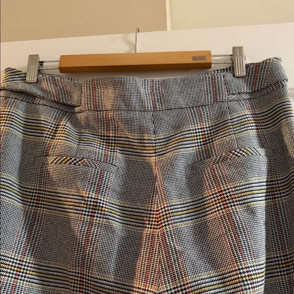 Veronica Beard Checkered Cropped Leg Pants